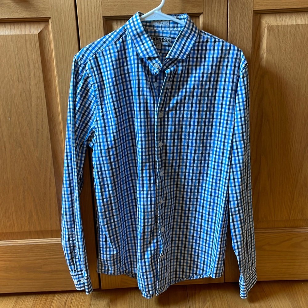 Men’s Express fitted blue & black plaid button down shirt